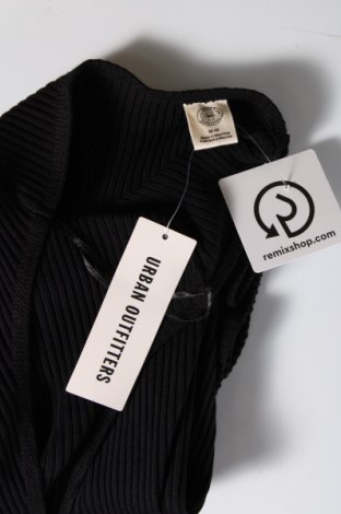 Šaty  Urban Outfitters, Velikost M, Barva Černá, Cena  1 478,00 Kč