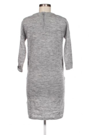 Kleid Vero Moda, Größe XS, Farbe Grau, Preis € 2,64