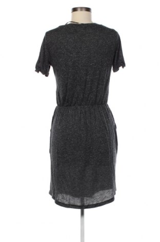 Kleid Vero Moda, Größe XS, Farbe Grau, Preis 6,96 €