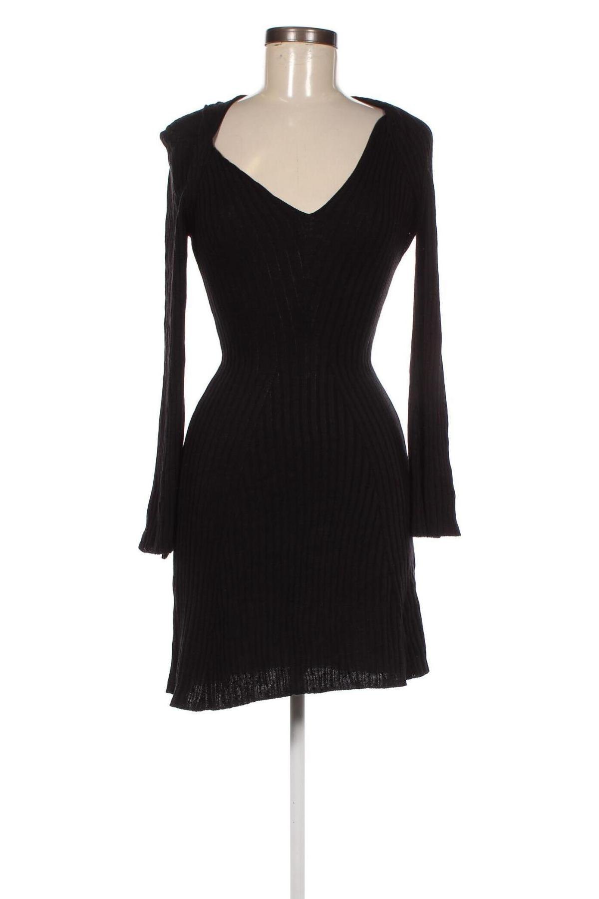 Šaty  Trendyol, Velikost S, Barva Černá, Cena  148,00 Kč