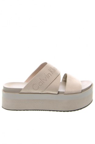 Papuče Calvin Klein Jeans, Veľkosť 37, Farba Hnedá, Cena  55,95 €