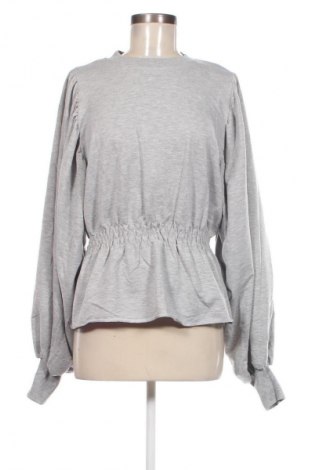 Damen Shirt Boohoo, Größe S, Farbe Grau, Preis € 3,99