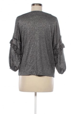 Damen Shirt Cubus, Größe M, Farbe Silber, Preis 9,99 €