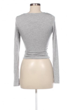 Damen Shirt Gina Tricot, Größe S, Farbe Grau, Preis € 5,99