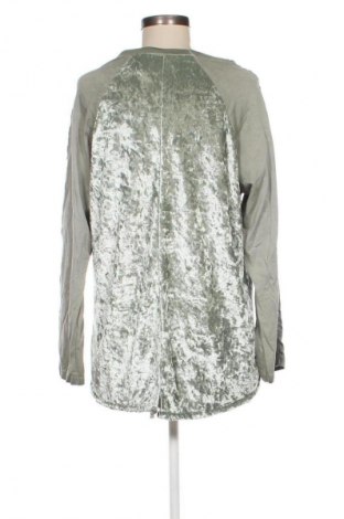 Damen Shirt NEW COLLECTION, Größe S, Farbe Grün, Preis € 10,99