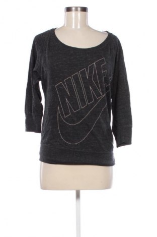 Damen Shirt Nike, Größe S, Farbe Grau, Preis 23,99 €