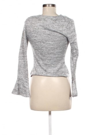 Damen Shirt No Boundaries, Größe S, Farbe Grau, Preis € 13,49