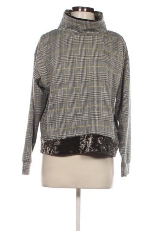 Bluză de femei Pull&Bear, Mărime M, Culoare Multicolor, Preț 33,99 Lei