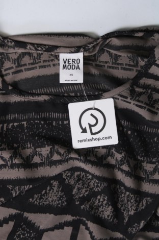 Γυναικεία μπλούζα Vero Moda, Μέγεθος XS, Χρώμα Πολύχρωμο, Τιμή 6,49 €