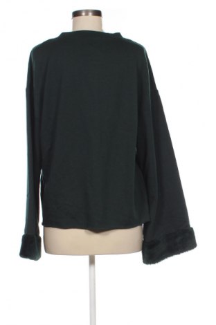 Damen Shirt Zara Trafaluc, Größe L, Farbe Grün, Preis € 8,99