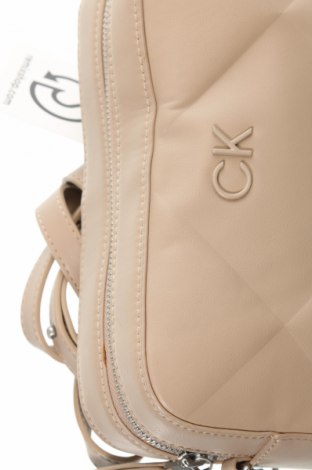 Damentasche Calvin Klein, Farbe Beige, Preis 129,99 €