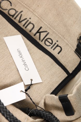 Дамска чанта Calvin Klein, Цвят Кафяв, Цена 232,49 лв.