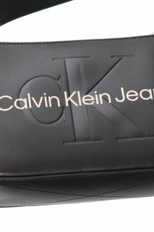 Damentasche Calvin Klein Jeans, Farbe Schwarz, Preis 126,99 €