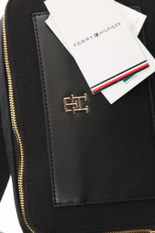 Dámska kabelka  Tommy Hilfiger, Farba Čierna, Cena  68,95 €