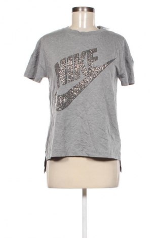 Damen T-Shirt Nike, Größe M, Farbe Grau, Preis 18,99 €