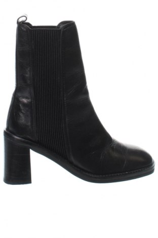 Botine de damă, Mărime 38, Culoare Negru, Preț 218,88 Lei