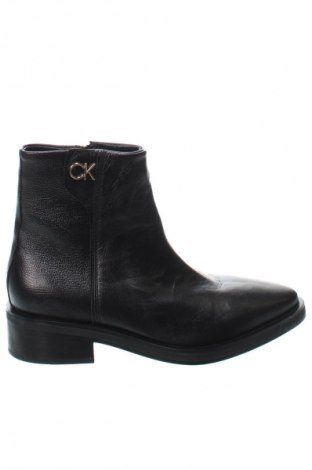 Botine de damă Calvin Klein, Mărime 39, Culoare Negru, Preț 1.253,99 Lei