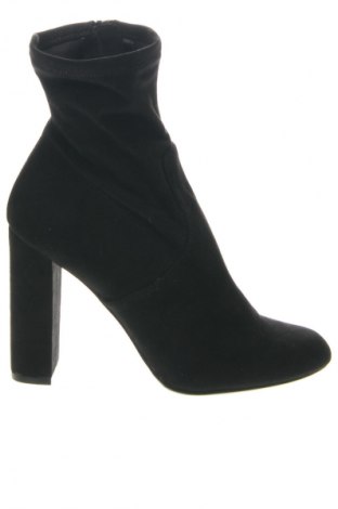 Botine de damă Steve Madden, Mărime 39, Culoare Negru, Preț 307,65 Lei