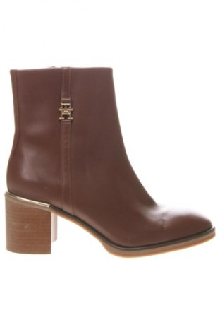 Botine de damă Tommy Hilfiger, Mărime 39, Culoare Maro, Preț 554,99 Lei