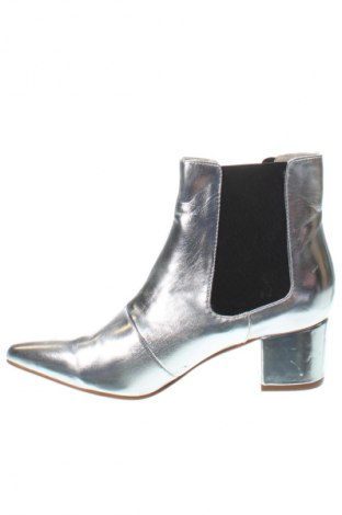 Damen Stiefeletten Truffle, Größe 38, Farbe Silber, Preis € 27,99