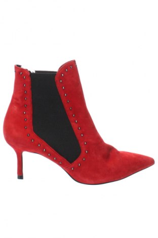 Botine de damă Zara, Mărime 39, Culoare Roșu, Preț 267,99 Lei