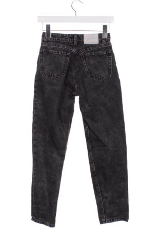 Damskie jeansy Bershka, Rozmiar XXS, Kolor Szary, Cena 41,99 zł