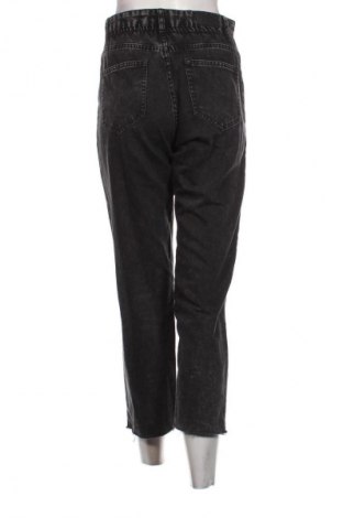 Blugi de femei Bershka, Mărime S, Culoare Negru, Preț 51,99 Lei