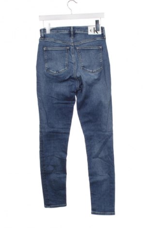 Női farmernadrág Calvin Klein Jeans, Méret M, Szín Kék, Ár 27 299 Ft