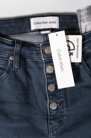 Γυναικείο Τζίν Calvin Klein Jeans, Μέγεθος L, Χρώμα Μπλέ, Τιμή 102,49 €