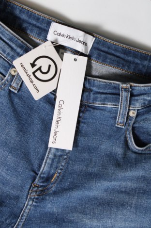 Γυναικείο Τζίν Calvin Klein Jeans, Μέγεθος L, Χρώμα Μπλέ, Τιμή 96,99 €