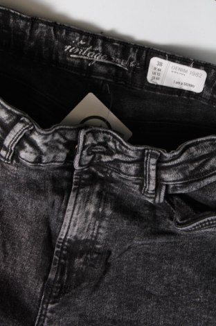 Dámské džíny  Denim 1982, Velikost M, Barva Černá, Cena  469,00 Kč