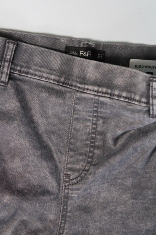 Damen Jeans F&F, Größe L, Farbe Grau, Preis 9,99 €