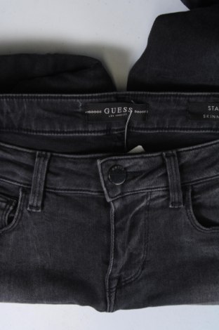 Damen Jeans Guess, Größe XS, Farbe Grau, Preis € 80,18