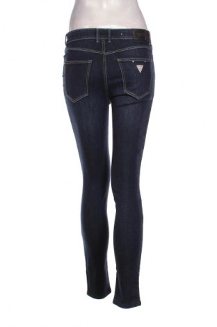 Damskie jeansy Guess, Rozmiar M, Kolor Niebieski, Cena 122,99 zł