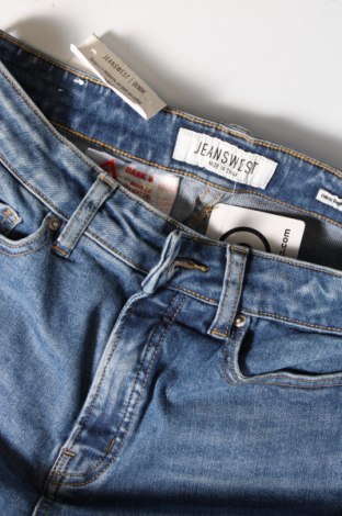 Blugi de femei Jeanswest, Mărime M, Culoare Albastru, Preț 153,99 Lei