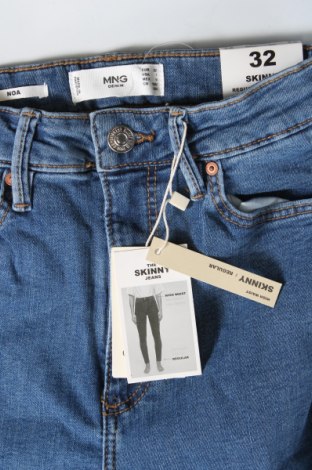 Damskie jeansy Mango, Rozmiar XXS, Kolor Niebieski, Cena 86,99 zł