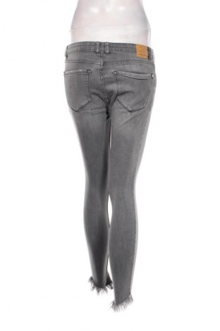 Damen Jeans Mango, Größe M, Farbe Grau, Preis € 12,49