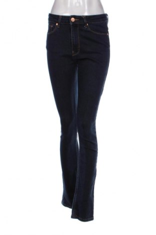 Dámske džínsy  Perfect Jeans By Gina Tricot, Veľkosť M, Farba Modrá, Cena  7,95 €