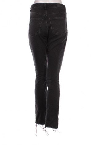 Damskie jeansy Perfect Jeans By Gina Tricot, Rozmiar S, Kolor Czarny, Cena 43,99 zł