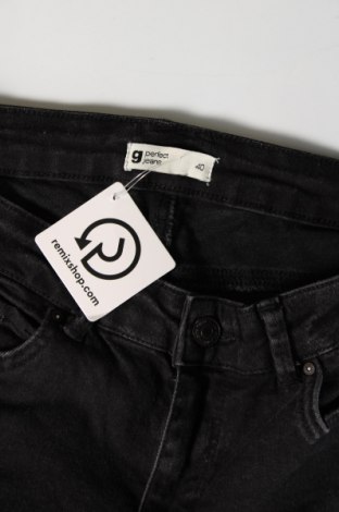 Damen Jeans Perfect Jeans By Gina Tricot, Größe M, Farbe Schwarz, Preis € 10,99