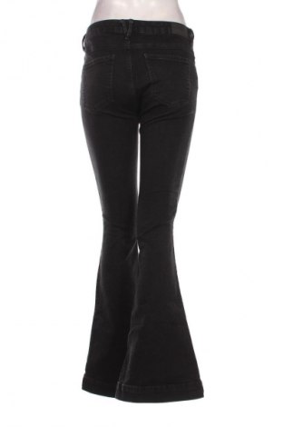 Damen Jeans Perfect Jeans By Gina Tricot, Größe M, Farbe Schwarz, Preis 12,49 €