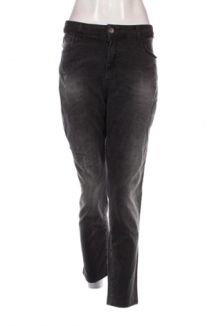 Damen Jeans Pierre Cardin, Größe XXL, Farbe Grau, Preis € 49,99