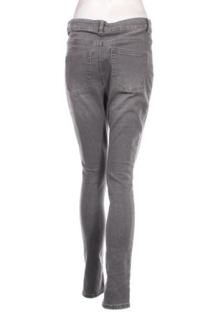 Damen Jeans Reserved, Größe M, Farbe Grau, Preis € 8,99