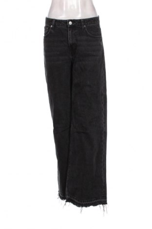 Damen Jeans Weekday, Größe M, Farbe Grau, Preis € 14,99