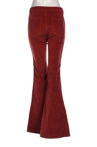 Damen Cordhose Pull&Bear, Größe M, Farbe Rot, Preis 11,99 €