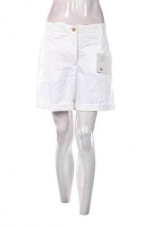 Női rövidnadrág Tommy Hilfiger, Méret M, Szín Fehér, Ár 39 669 Ft