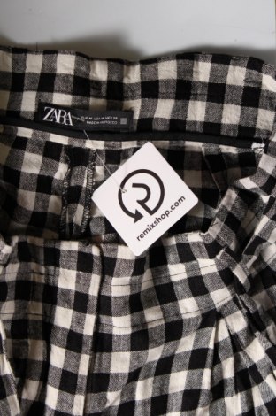 Γυναικείο κοντό παντελόνι Zara, Μέγεθος M, Χρώμα Πολύχρωμο, Τιμή 5,49 €