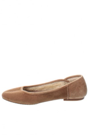 Încălțăminte de damă UGG Australia, Mărime 39, Culoare Bej, Preț 331,63 Lei