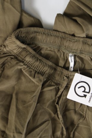 Damenhose, Größe M, Farbe Grün, Preis € 20,49