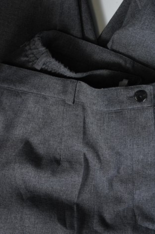 Damenhose, Größe XL, Farbe Grau, Preis € 32,49